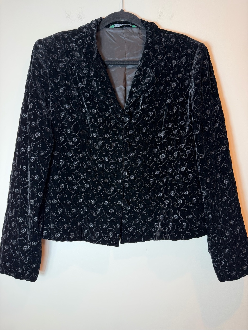 Laura Ashley Black Velvet Silk Blend Embroidered Blazer Jacket Size 14